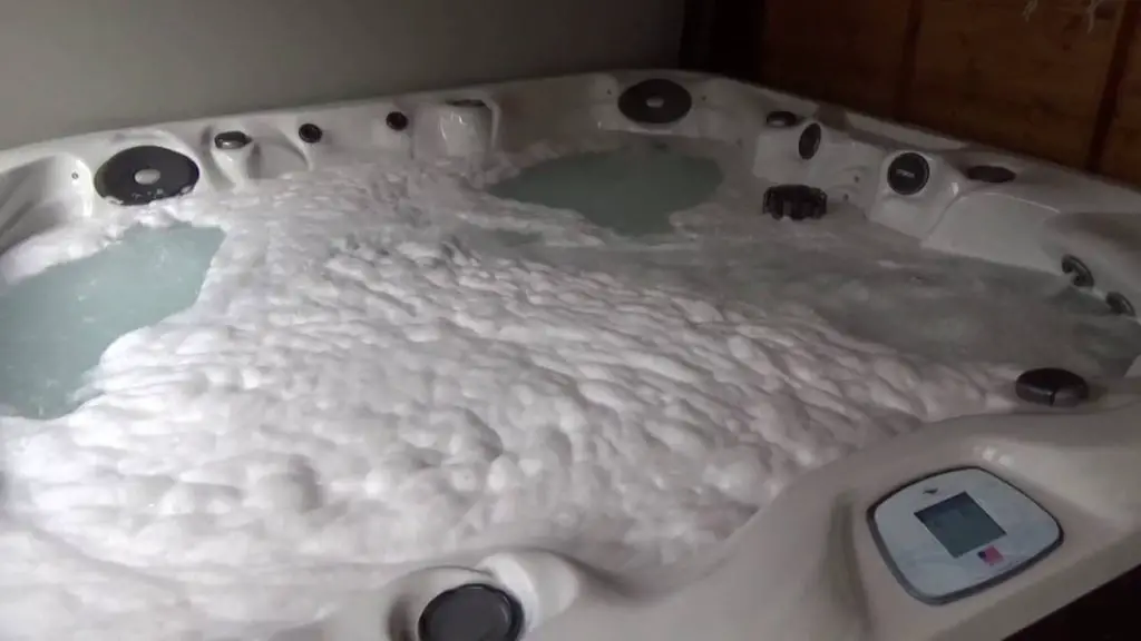 Causes-of-foam-in-hot-tub-water-Austin-TX-swim-spas